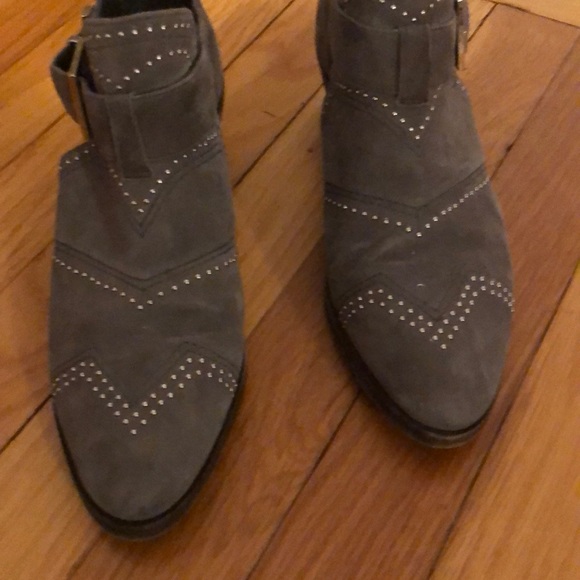 COPY - Vince Camuto short ankle booties - Picture 7 of 8